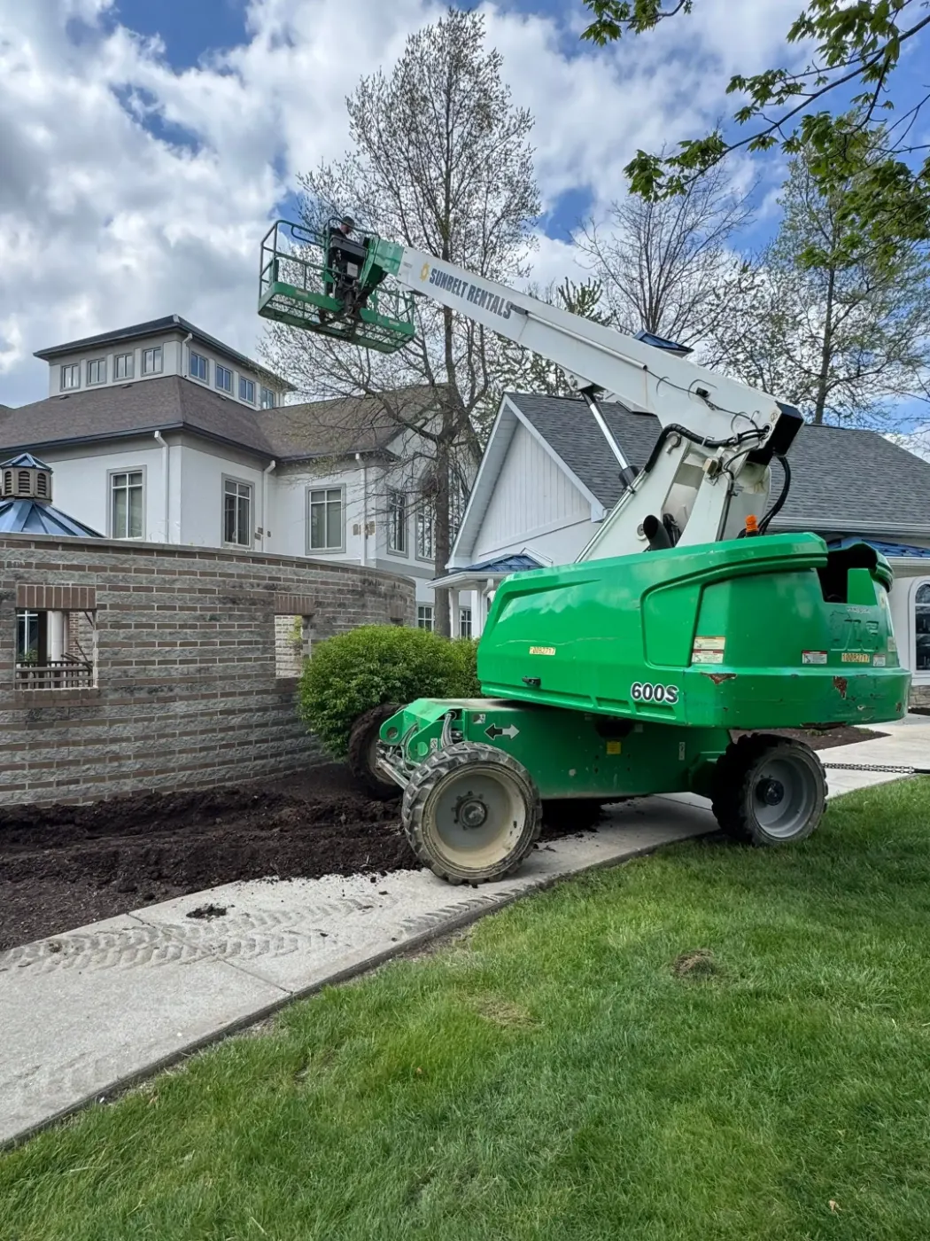 Commercial roof inspection documented in Bremen